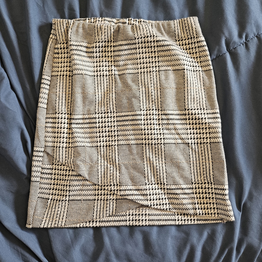 SO Tan and White Wrap Pencil Skirt Knee-length